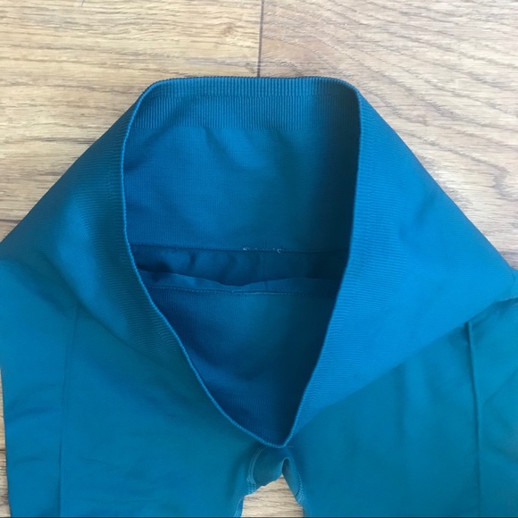 Fabletics seamless 7/8 cropped legging - Picture 6 of 9